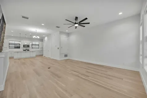 62 W Jersey Street Orlando FL 32806