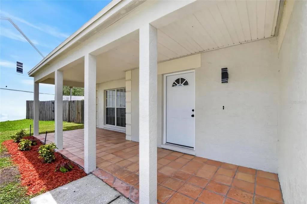 9718 Fox Hollow Road Tampa FL 33647