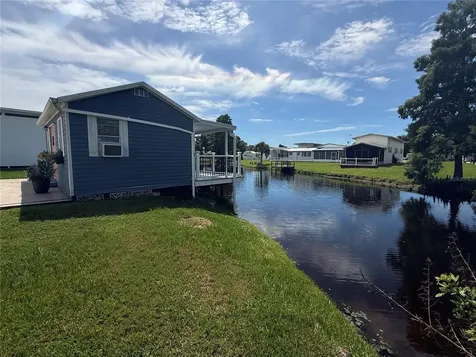 5147 Island View Circle S Polk City FL 33868