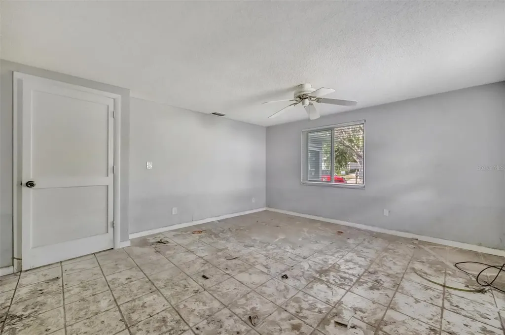 2404 Avenue A Bradenton Beach FL 34217