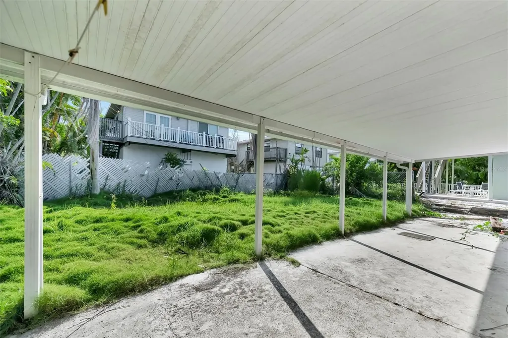2404 Avenue A Bradenton Beach FL 34217