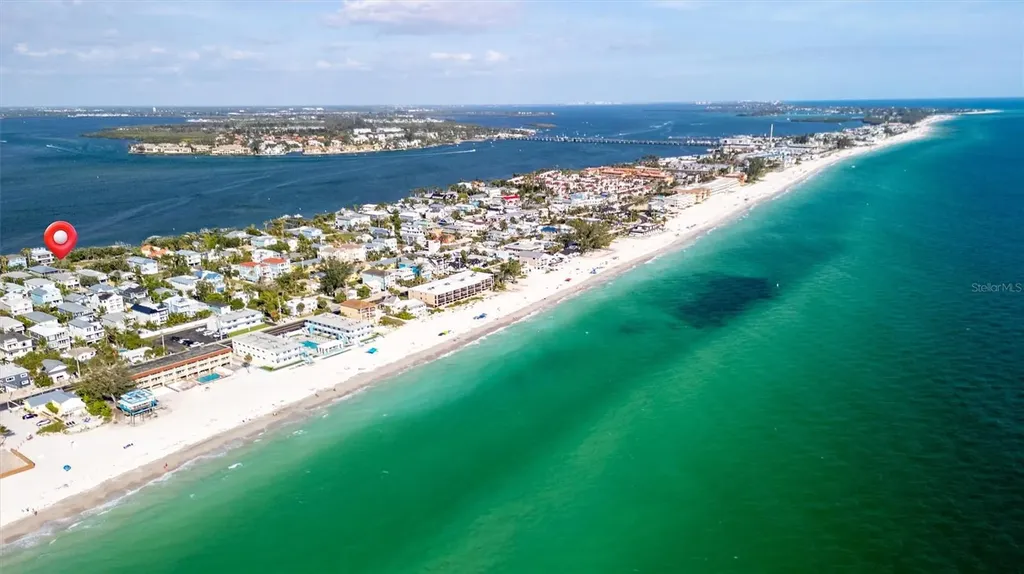 2404 Avenue A Bradenton Beach FL 34217