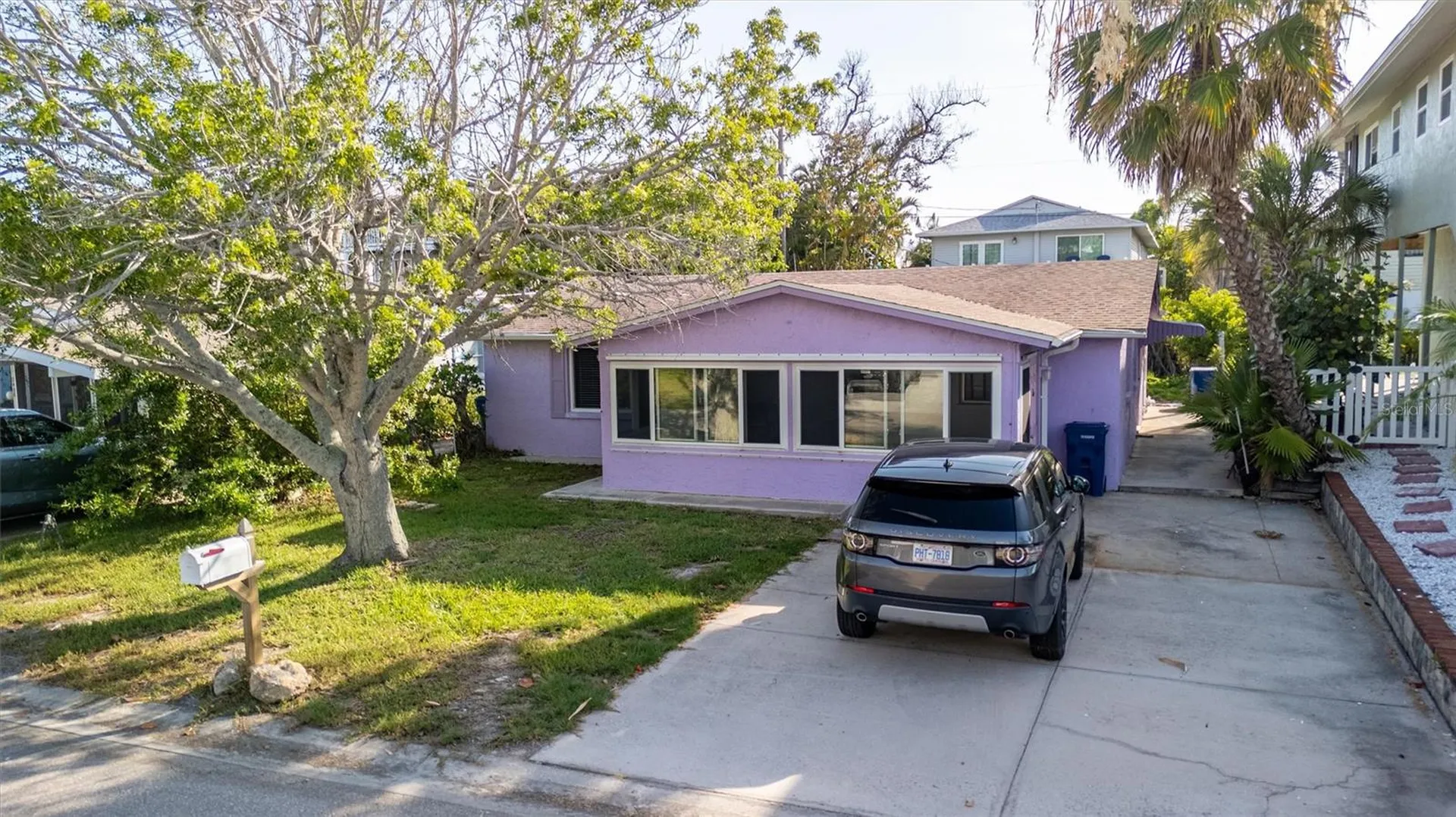 2404 Avenue A Bradenton Beach FL 34217