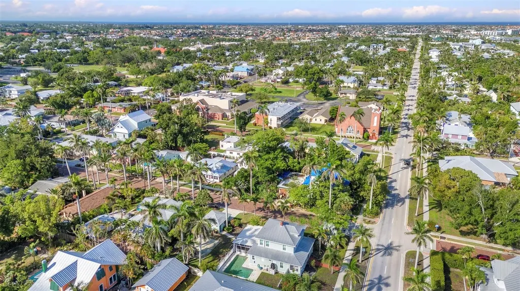 415 W Marion Avenue Punta Gorda FL 33950