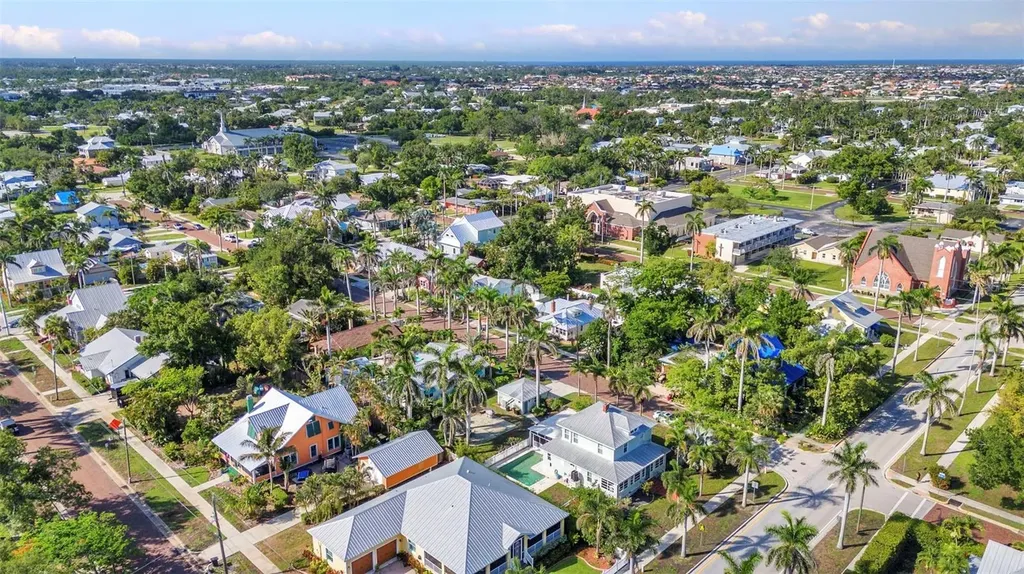 415 W Marion Avenue Punta Gorda FL 33950