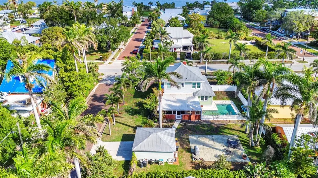 415 W Marion Avenue Punta Gorda FL 33950