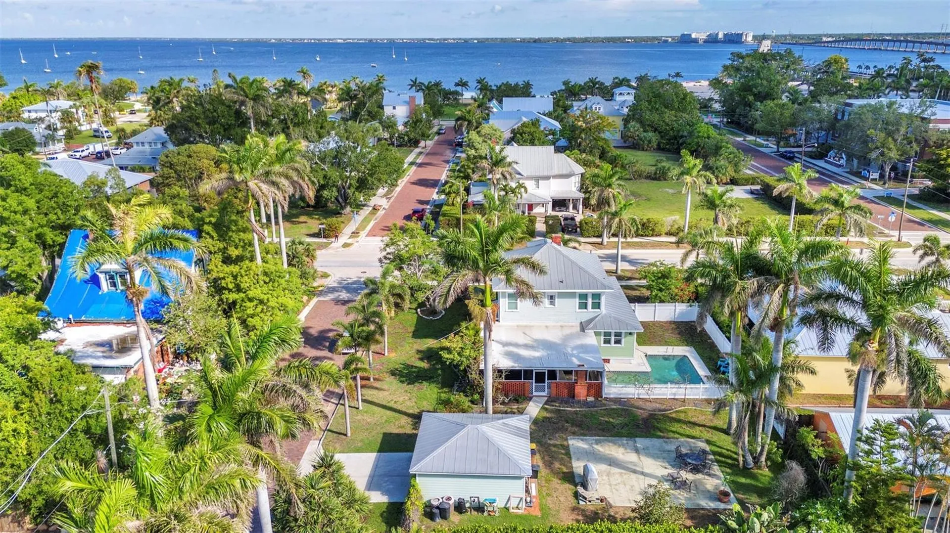 415 W Marion Avenue Punta Gorda FL 33950