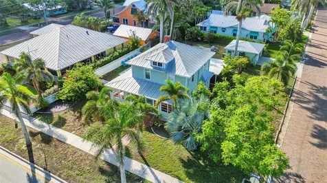 415 W Marion Avenue Punta Gorda FL 33950