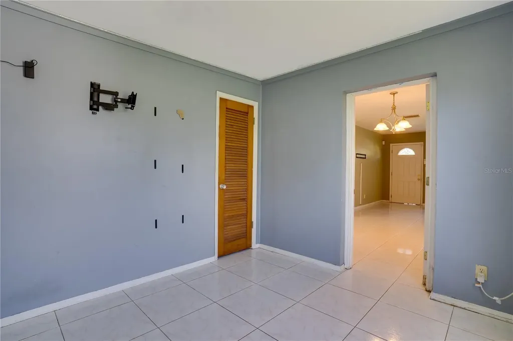 9483 55th Street N Pinellas Park FL 33782