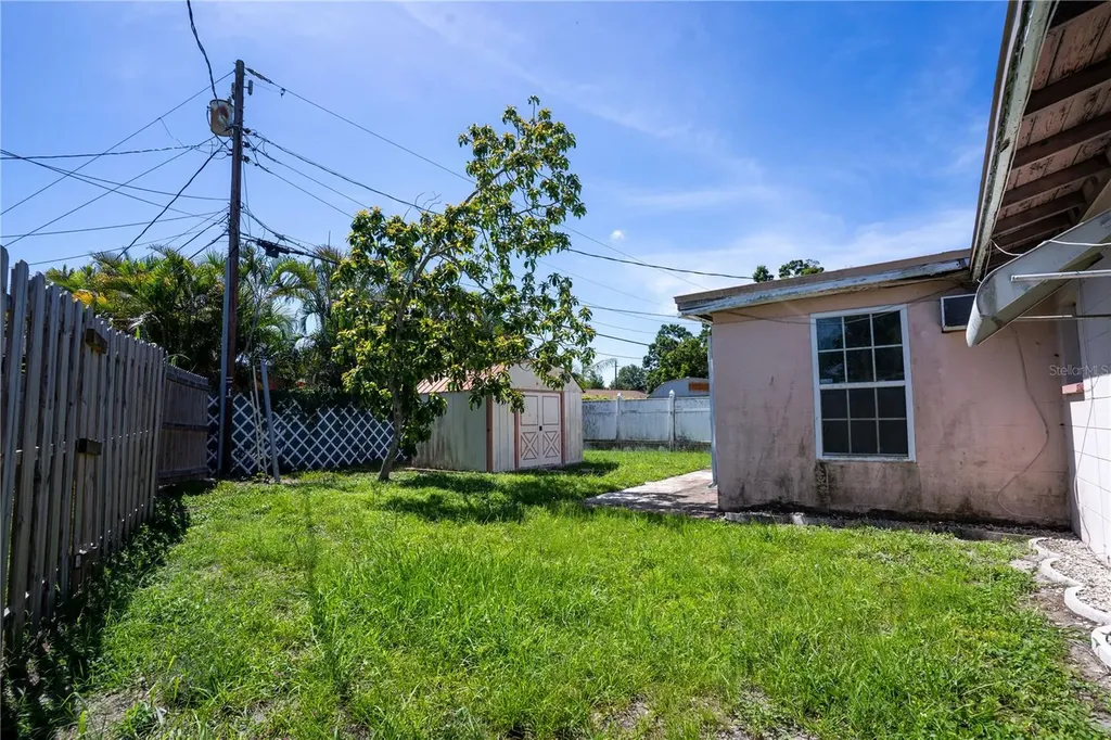 9483 55th Street N Pinellas Park FL 33782