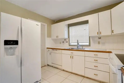 9483 55th Street N Pinellas Park FL 33782
