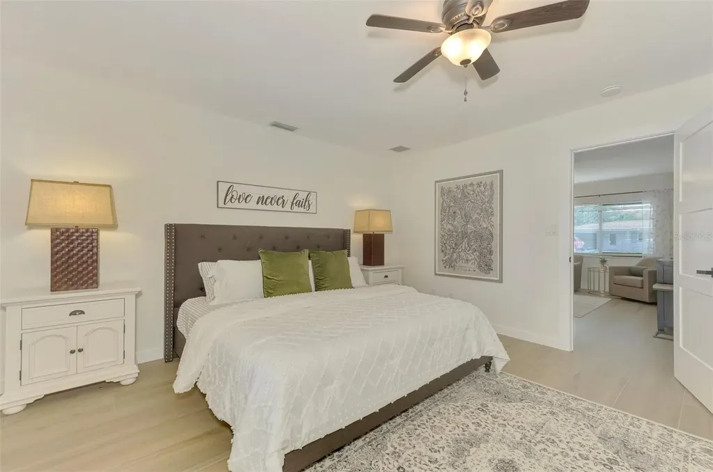 2120 Craft Lane Sarasota FL 34239