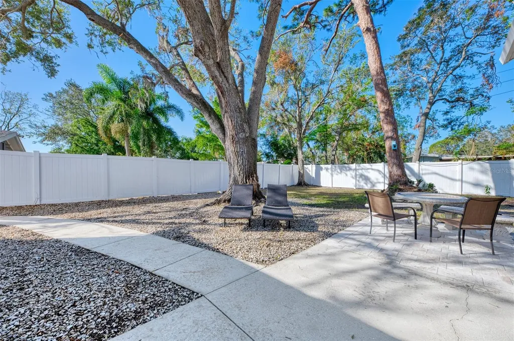 2120 Craft Lane Sarasota FL 34239