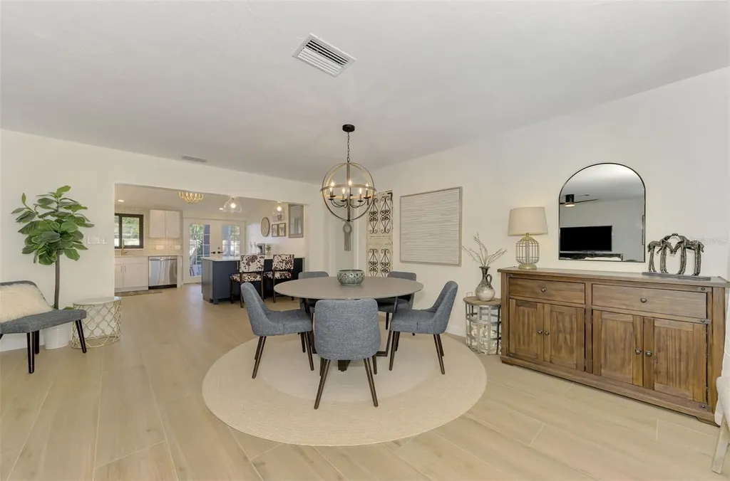 2120 Craft Lane Sarasota FL 34239