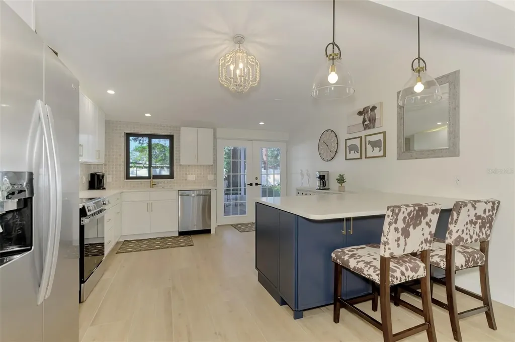 2120 Craft Lane Sarasota FL 34239