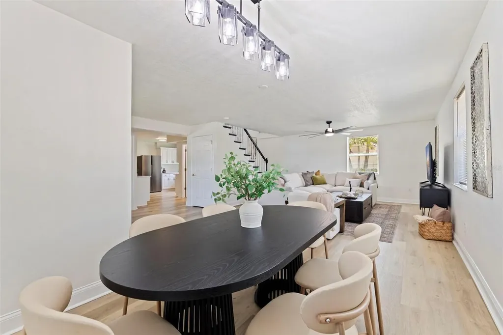 1470 28th Avenue N St Petersburg FL 33704