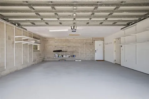 1470 28th Avenue N St Petersburg FL 33704
