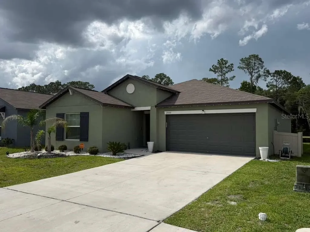 2000 Red Loop Lakeland FL 33801