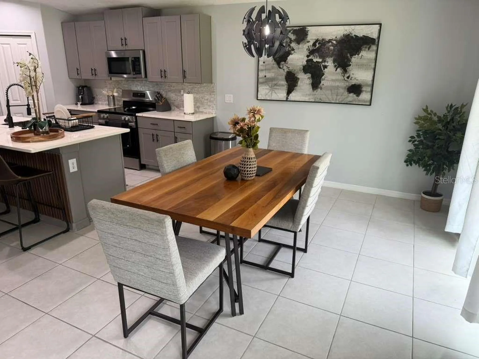 2000 Red Loop Lakeland FL 33801