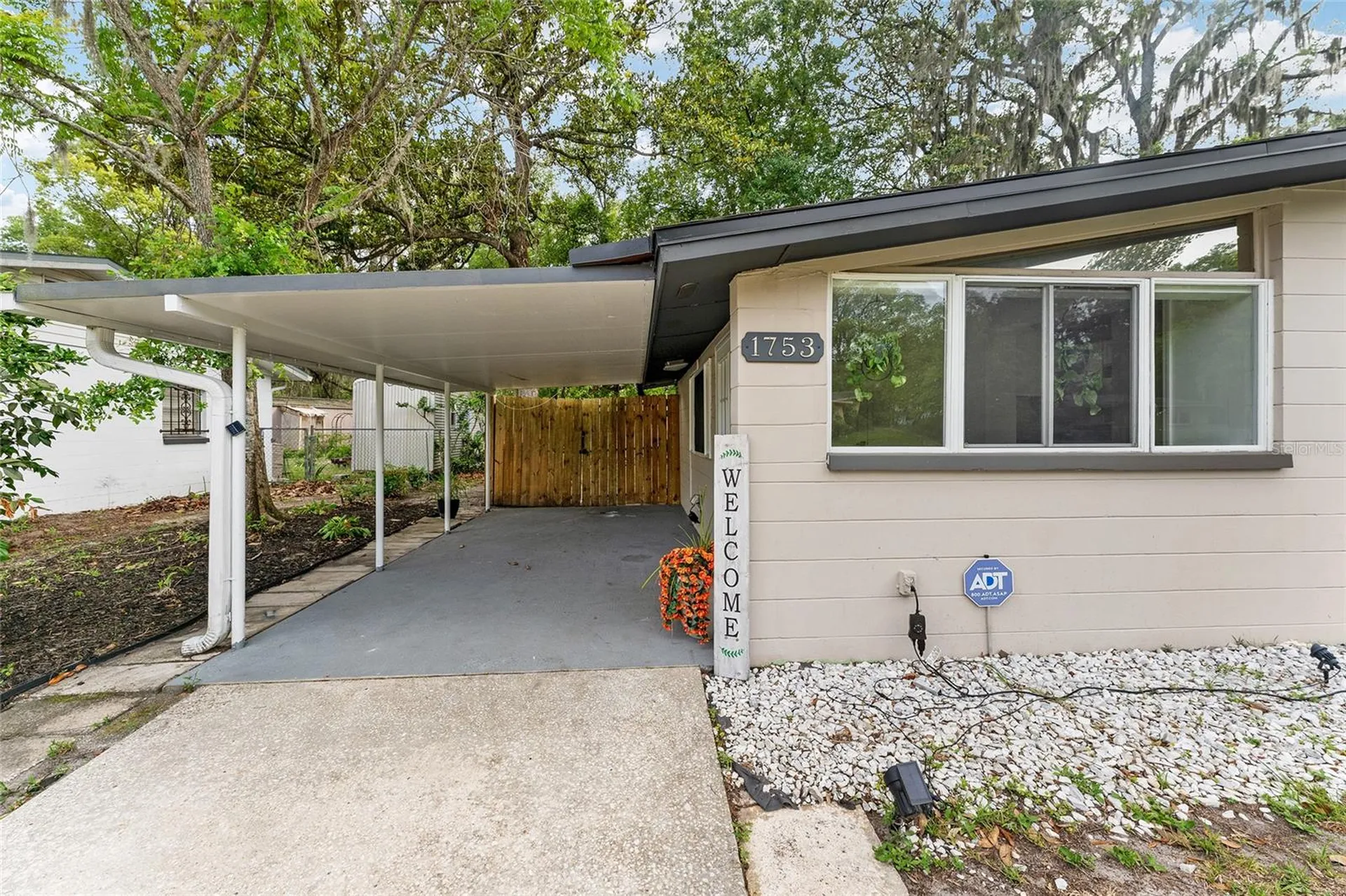 1753 NE 20th Place Gainesville FL 32609