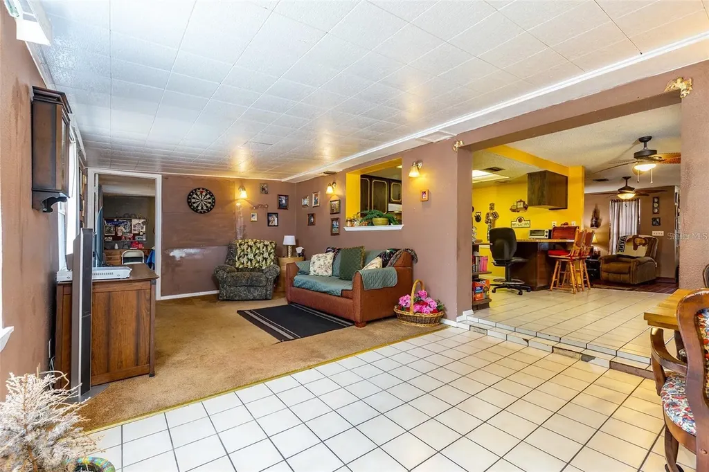 12095 102nd Avenue Seminole FL 33778