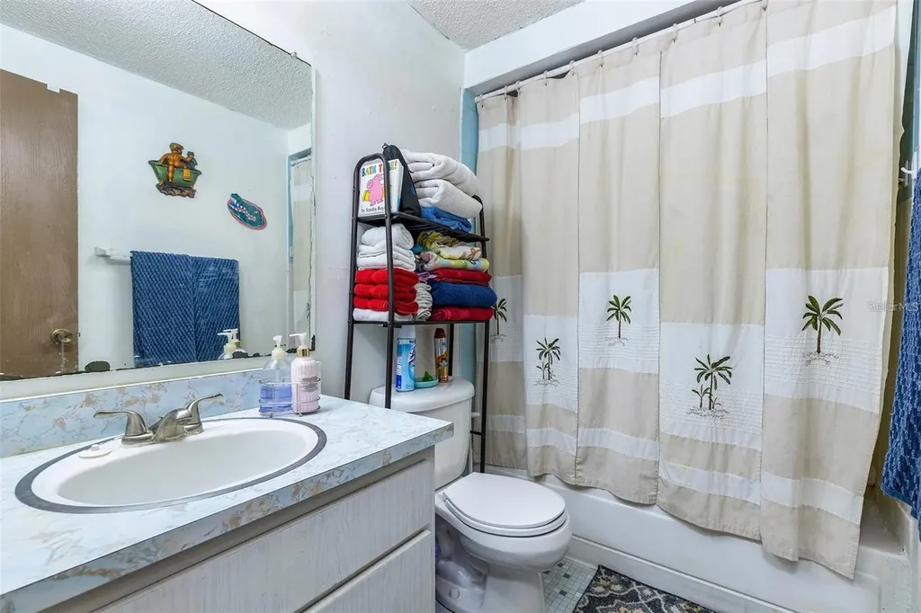 12095 102nd Avenue Seminole FL 33778