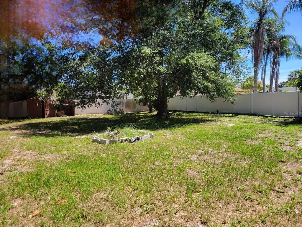 12095 102nd Avenue Seminole FL 33778