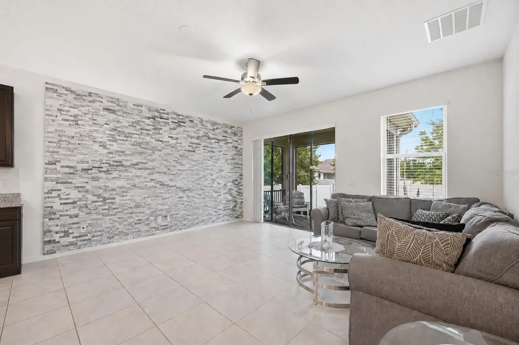 4007 Green Sabal Orlando FL 32824