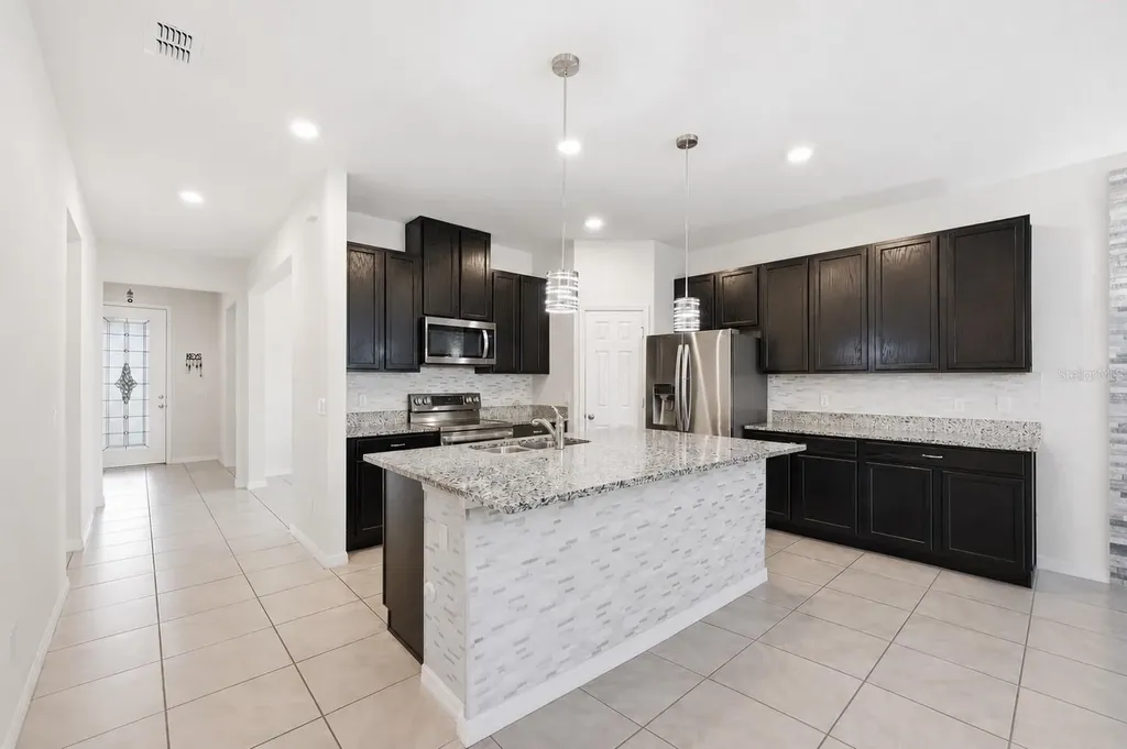 4007 Green Sabal Orlando FL 32824