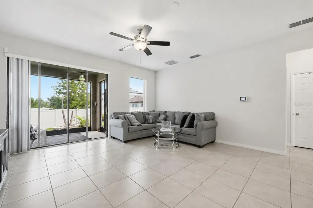 4007 Green Sabal Orlando FL 32824