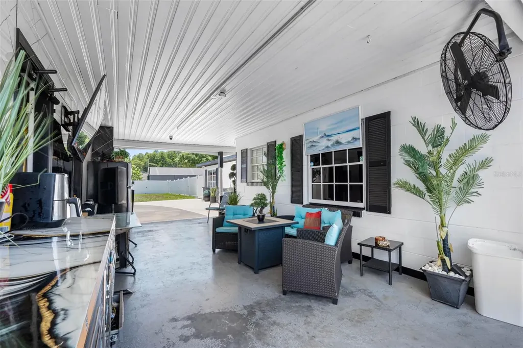 5515 Lake Le Clare Road Lutz FL 33558