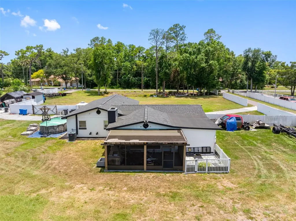 5515 Lake Le Clare Road Lutz FL 33558