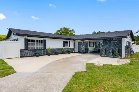 5515 Lake Le Clare Road Lutz FL 33558