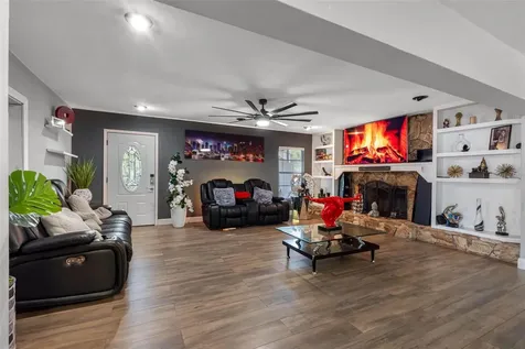 5515 Lake Le Clare Road Lutz FL 33558