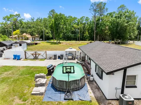 5515 Lake Le Clare Road Lutz FL 33558