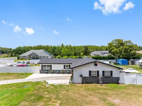 5515 Lake Le Clare Road Lutz FL 33558