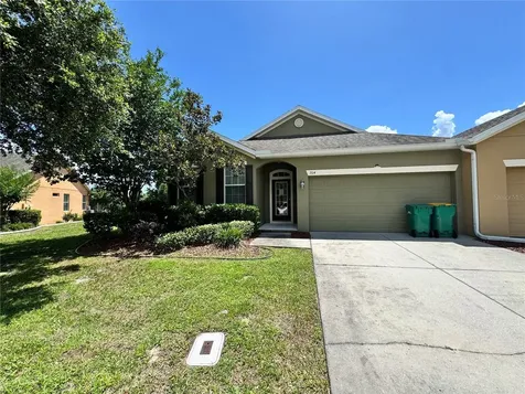 764 Chacall Loop Mount Dora FL 32757