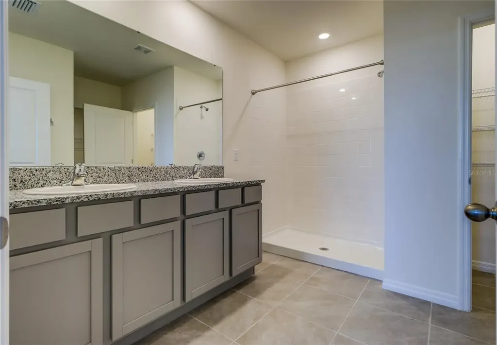 8934 Forge Breeze Loop Wesley Chapel FL 33545