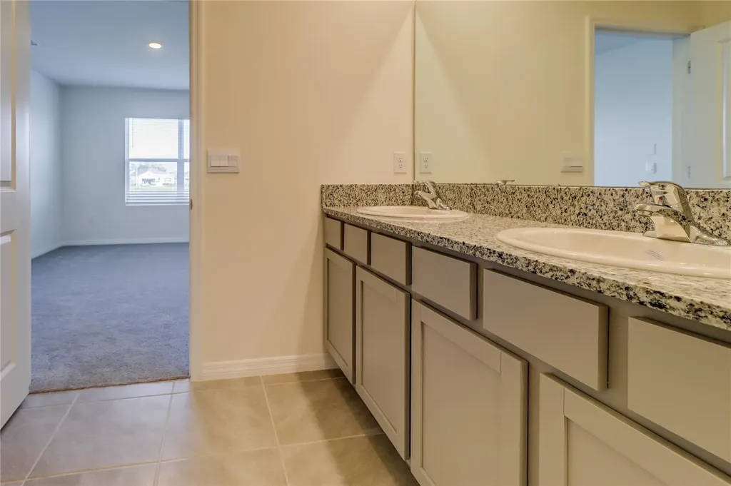 8934 Forge Breeze Loop Wesley Chapel FL 33545