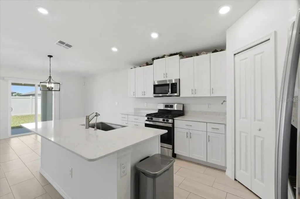 35029 Brackett Bend Zephyrhills FL 33541