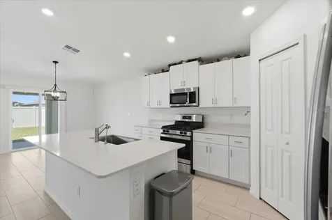 35029 Brackett Bend Zephyrhills FL 33541