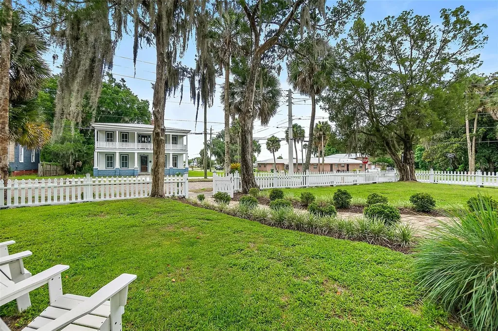 220 S 4th Street Palatka FL 32177