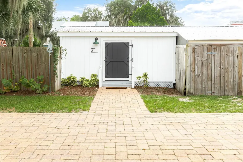 220 S 4th Street Palatka FL 32177
