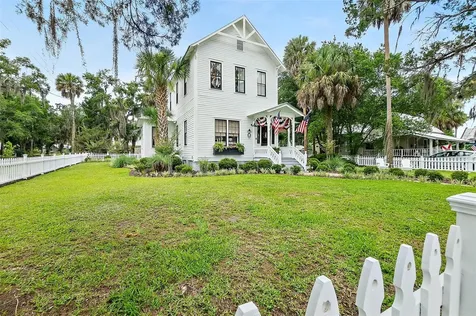 220 S 4th Street Palatka FL 32177