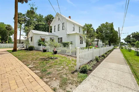 220 S 4th Street Palatka FL 32177