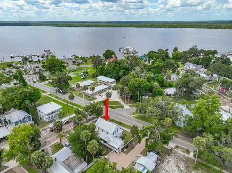 220 S 4th Street Palatka FL 32177
