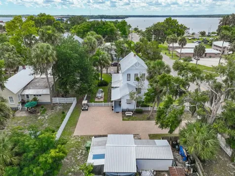 220 S 4th Street Palatka FL 32177