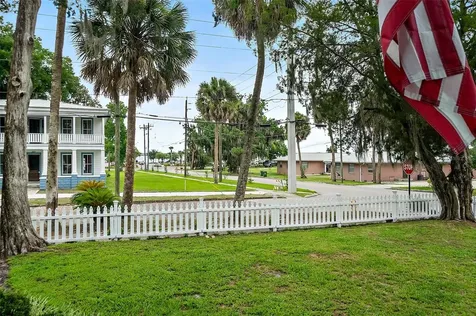220 S 4th Street Palatka FL 32177