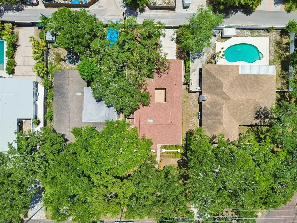 538 Oleander Way S St Petersburg FL 33707
