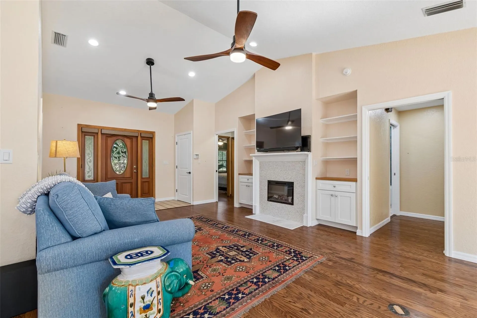 538 Oleander Way S St Petersburg FL 33707